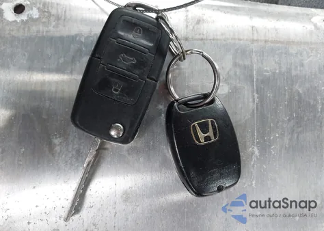 2007 Volkswagen Jetta Wolfsburg Edition z USA, uszkodzony, nr VIN 3VWEG71K67M155277